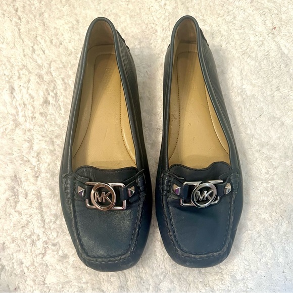 MICHAEL KORS Fulton Moccasin navy soft leather boho luxury comfy womens size 6M - Picture 1 of 8